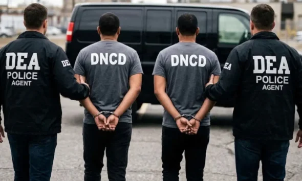 Continúan detenidos por la DEA agentes de la DNCD interceptados en aeropuerto de Miami