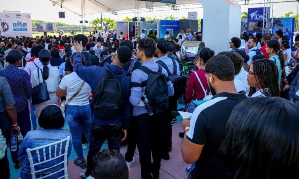 Feria de empleos del Instituto Dominicano de Aviación Civil vinculada al desarrollo de Cabo Rojo, Pedernales.