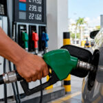 Surtidores de combustibles en una estación de servicio, imagen ilustrativa sobre los precios de la gasolina y el gasoil en República Dominicana.