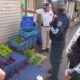 Operativo municipal para despejar aceras y recuperar espacios públicos en Barahona.