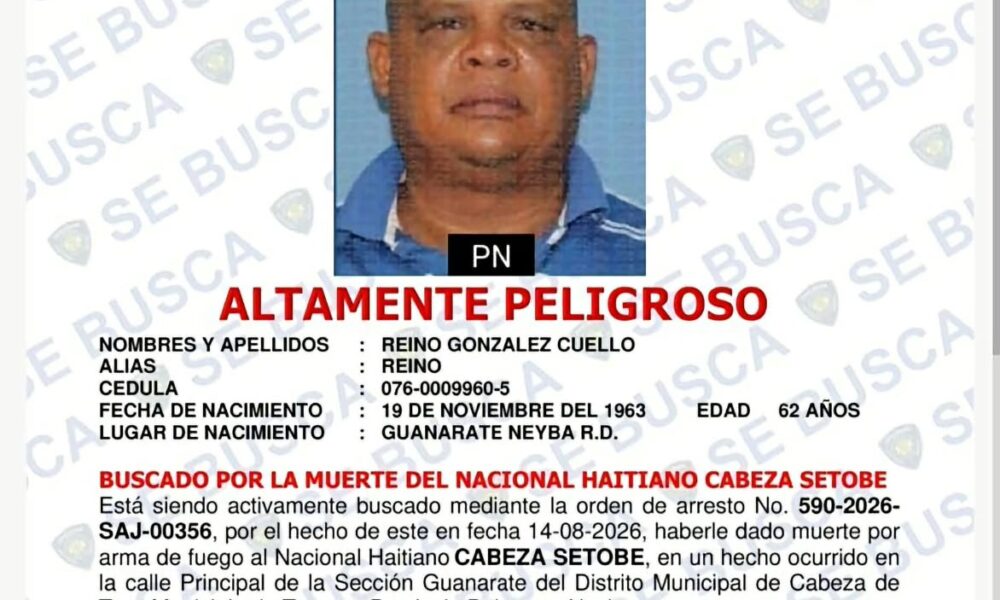 Policía Nacional recibe entrega voluntaria de hombre buscado por homicidio en Neyba.