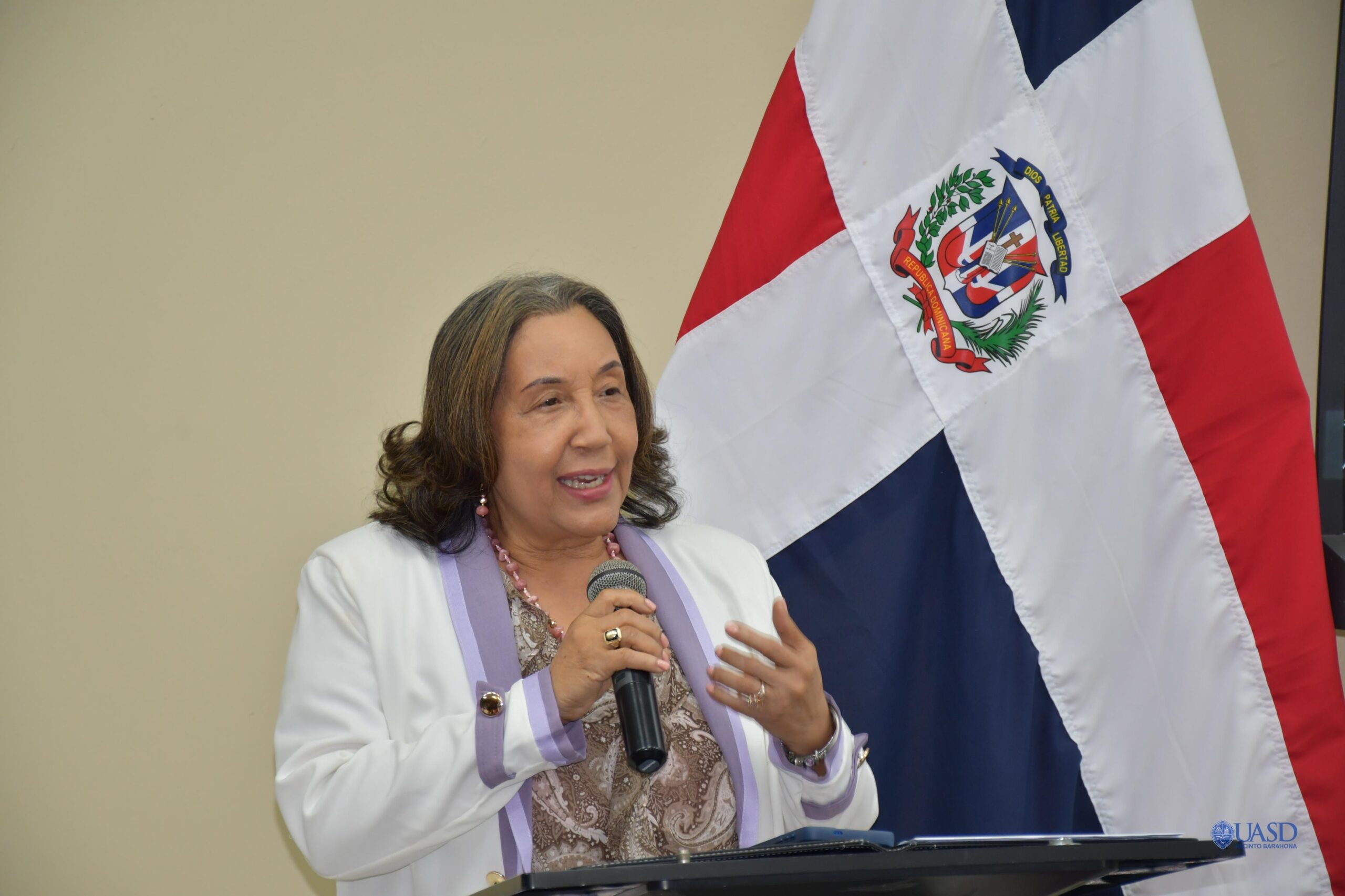 UASD Recinto Barahona y Liga Dominicana contra el Cáncer realizan panel científico sobre prevención y tratamiento del cáncer de mama