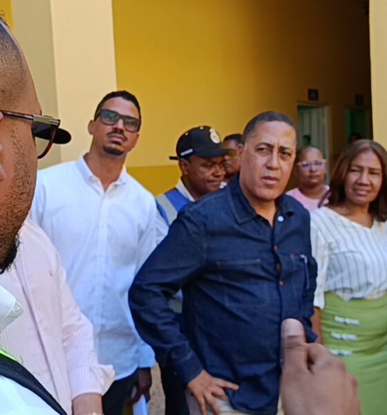 Director de Infraestructura Escolar da seguimiento a obras que ejecuta la entidad en Bahoruco