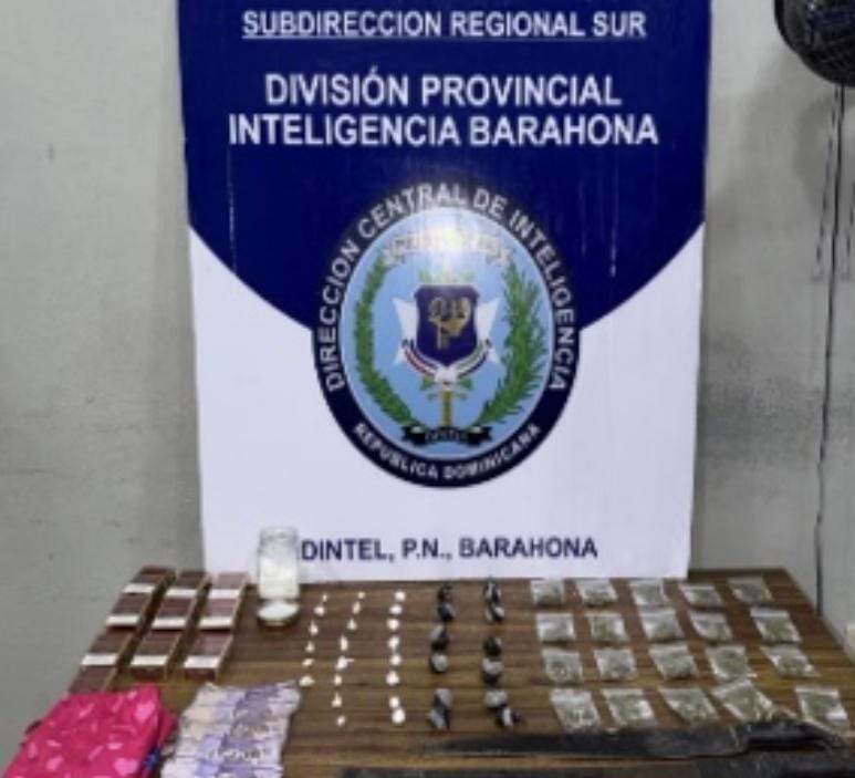 Policía Nacional apresa a seis personas durante operativos en Barahona