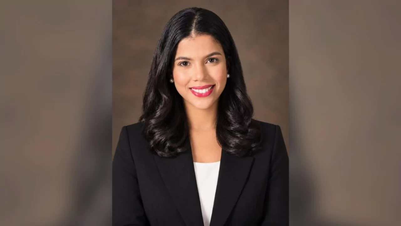 Sahiana Licelot Quezada Meló es una abogada dominicana, oriunda de Azua de Compostela, que