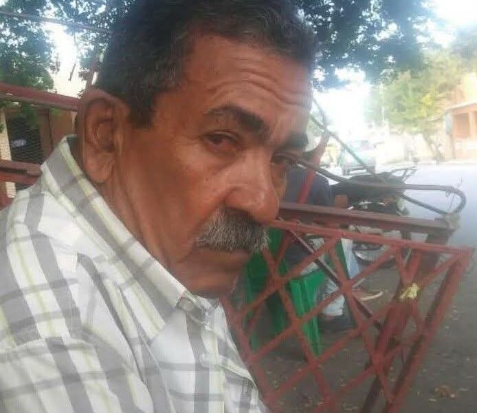 Fotografía de Rafael Suero Matos, conocido como Cucusito, comerciante de repuestos en Barahona.