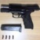 policia-apresa-dos-personas-armas-fuego-sur